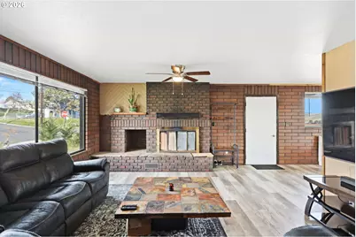 1100 W 2nd St, Arlington, OR 97812 - Photo 3