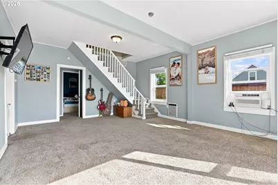 208 SW 3rd Ave, Kelso, WA 98626 - Photo 21