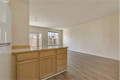 1094 NE Perl Way, Hillsboro, OR 97006 - Photo 7