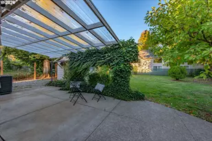 953 Forrester Way, Eugene, OR 97401 - Photo 33