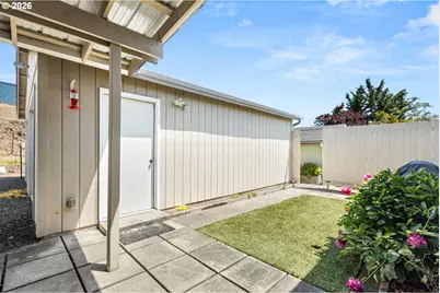 337 Monte Dr, Roseburg, OR 97471 - Photo 37