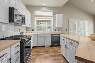 514 Creekside Dr, Salem, OR 97306 - Photo 11