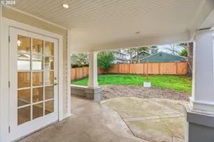 1825 NE 53rd Ave, Portland, OR 97213 - Photo 33