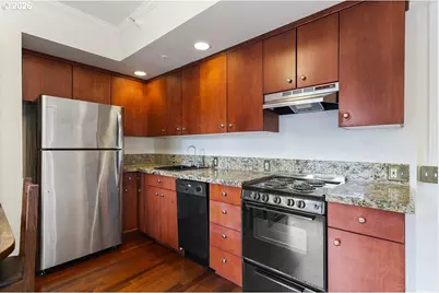 1005 SW Park Ave #501, Portland, OR 97205 - Photo 15