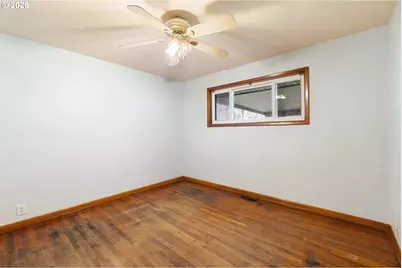 894 Meadowlawn Dr SE, Salem, OR 97317 - Photo 27