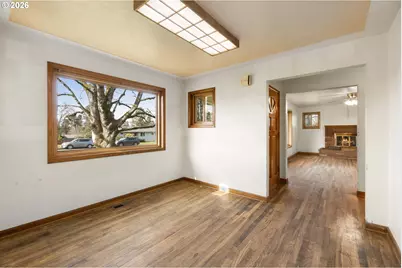 894 Meadowlawn Dr SE, Salem, OR 97317 - Photo 17