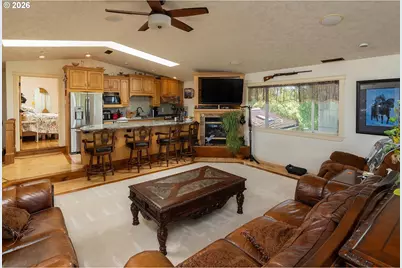 59047 Old Lake Rd, Christmas Valley, OR 97641 - Photo 15