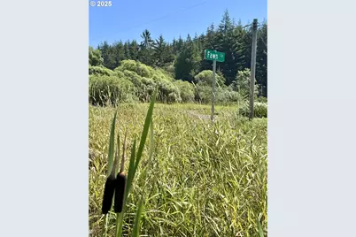 000 Fawn Ln #1405, Coos Bay, OR 97420 - Photo 33