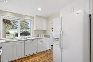 4490 NW Quinault Ct, Portland, OR 97229 - Photo 15