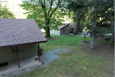 7503 N Myrtle Rd, Myrtle Creek, OR 97457 - Photo 37