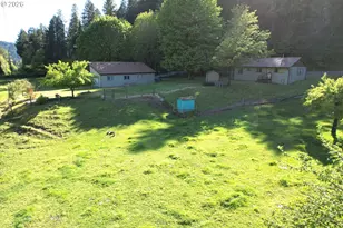 7503 N Myrtle Rd, Myrtle Creek, OR 97457 - Photo 1
