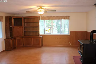 7503 N Myrtle Rd, Myrtle Creek, OR 97457 - Photo 17