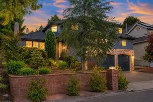 5825 Ridgetop Ct, Lake Oswego, OR 97035 - Photo 1