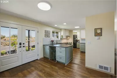 35050 Riverside Dr SW, Albany, OR 97321 - Photo 9