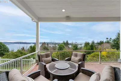 93883 Makai Ln, North Bend, OR 97459 - Photo 37