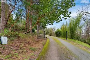 93883 Makai Ln, North Bend, OR 97459 - Photo 43