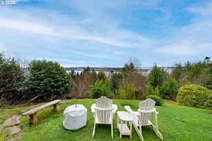 93883 Makai Ln, North Bend, OR 97459 - Photo 11