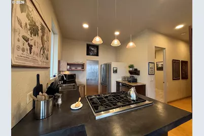 93883 Makai Ln, North Bend, OR 97459 - Photo 19