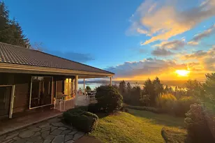 93883 Makai Ln, North Bend, OR 97459 - Photo 1