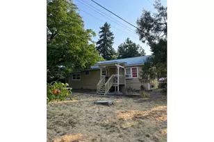 420 SW 4th Ave, Myrtle Creek, OR 97457 - Photo 33