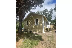 420 SW 4th Ave, Myrtle Creek, OR 97457 - Photo 1