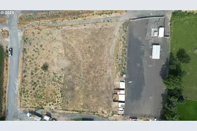81925 Fox Ln, Umatilla, OR 97882 - Photo 3