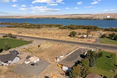 81925 Fox Ln, Umatilla, OR 97882 - Photo 17