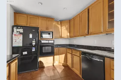 325 W Niagara Ave, Astoria, OR 97103 - Photo 9