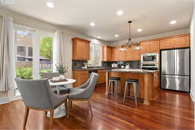 4678 NW Oxbridge Dr, Portland, OR 97229 - Photo 9