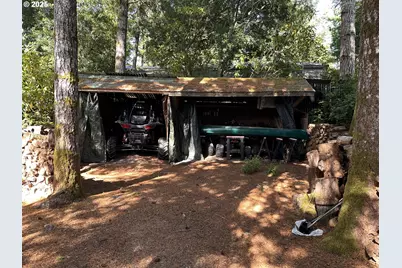 151 Outer Dr, Florence, OR 97439 - Photo 7