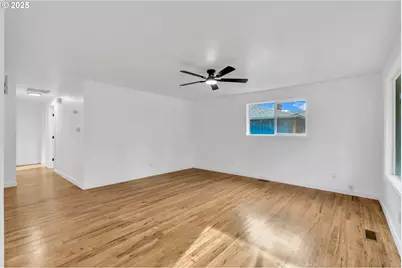 398 21st St, Salem, OR 97301 - Photo 5