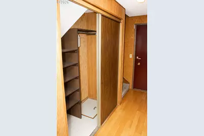 381 NE Village Squire Ave #2, Gresham, OR 97030 - Photo 5