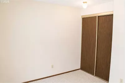 381 NE Village Squire Ave #2, Gresham, OR 97030 - Photo 35