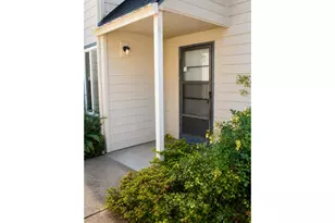 381 NE Village Squire Ave, Gresham, OR 97030 - Photo 3