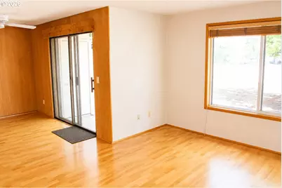 381 NE Village Squire Ave #2, Gresham, OR 97030 - Photo 11