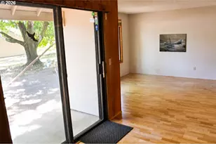 381 NE Village Squire Ave, Gresham, OR 97030 - Photo 13