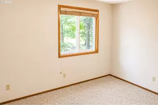 381 NE Village Squire Ave, Gresham, OR 97030 - Photo 29