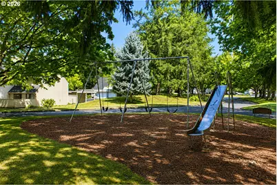 381 NE Village Squire Ave #2, Gresham, OR 97030 - Photo 41