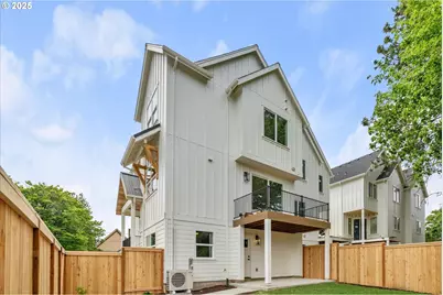 349 SE Walnut St, Hillsboro, OR 97123 - Photo 39