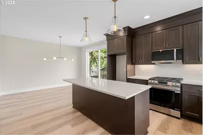 349 SE Walnut St, Hillsboro, OR 97123 - Photo 13