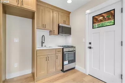 349 SE Walnut St, Hillsboro, OR 97123 - Photo 35