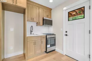 349 SE Walnut St, Hillsboro, OR 97123 - Photo 35