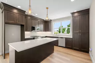 349 SE Walnut St, Hillsboro, OR 97123 - Photo 11