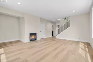 349 SE Walnut St, Hillsboro, OR 97123 - Photo 17