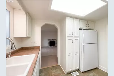 2730 SE 45th Ct, Hillsboro, OR 97123 - Photo 9