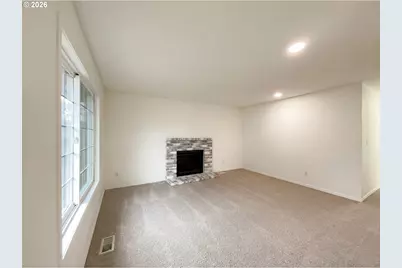 2730 SE 45th Ct, Hillsboro, OR 97123 - Photo 3