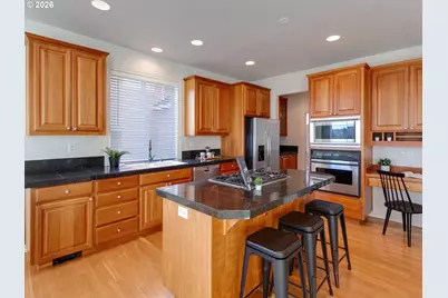 14924 NW Vance Dr, Portland, OR 97229 - Photo 17