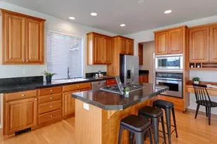 14924 NW Vance Dr, Portland, OR 97229 - Photo 17