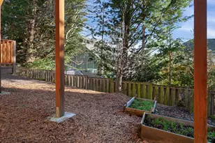 14924 NW Vance Dr, Portland, OR 97229 - Photo 39