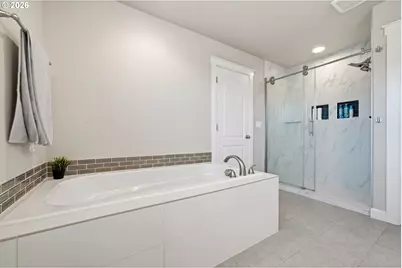 618 E Tanoak Ave, La Center, WA 98629 - Photo 25